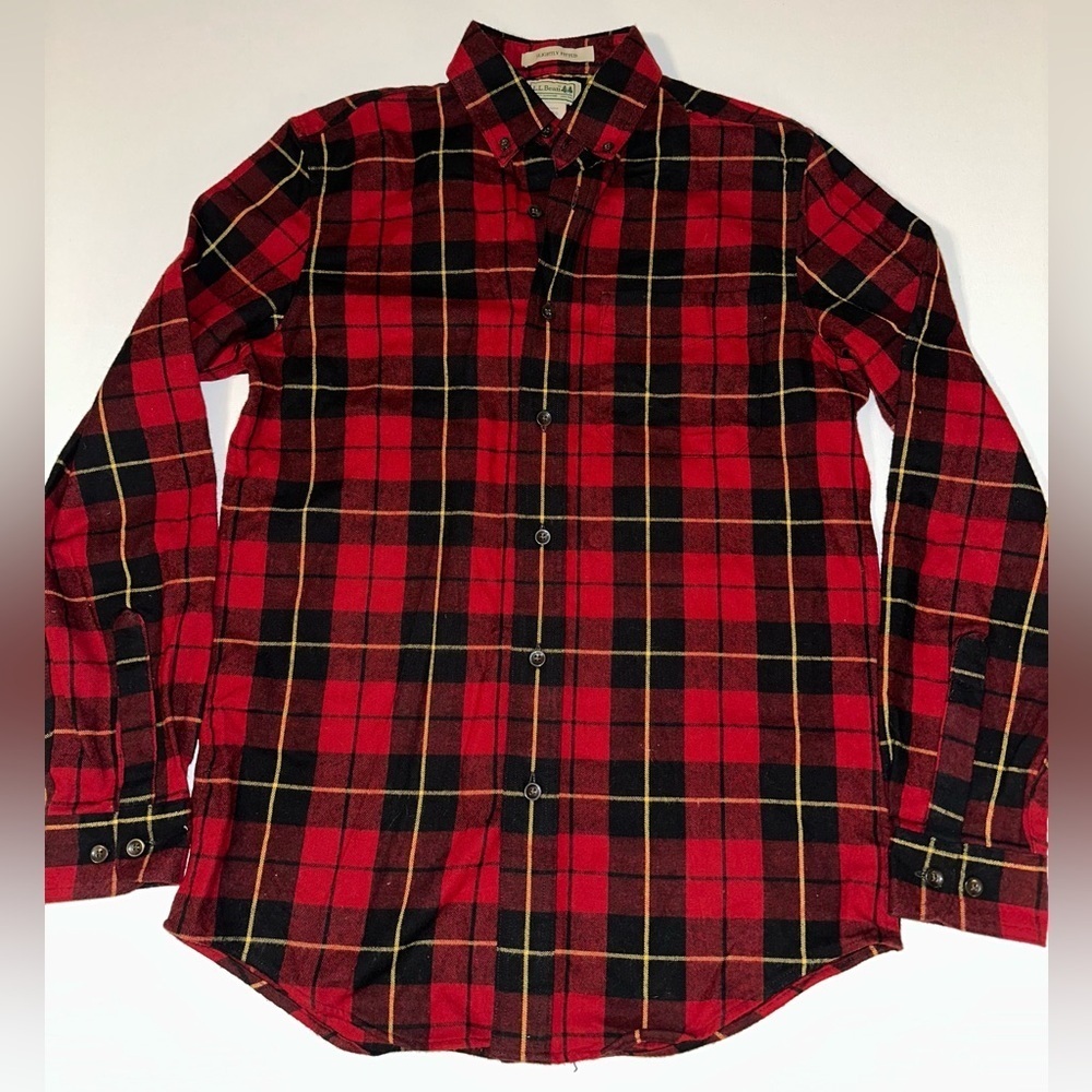 Vintage L.L. Bean Flannel Button Down Shirt Men’s Small Red Black Plaid Cotton